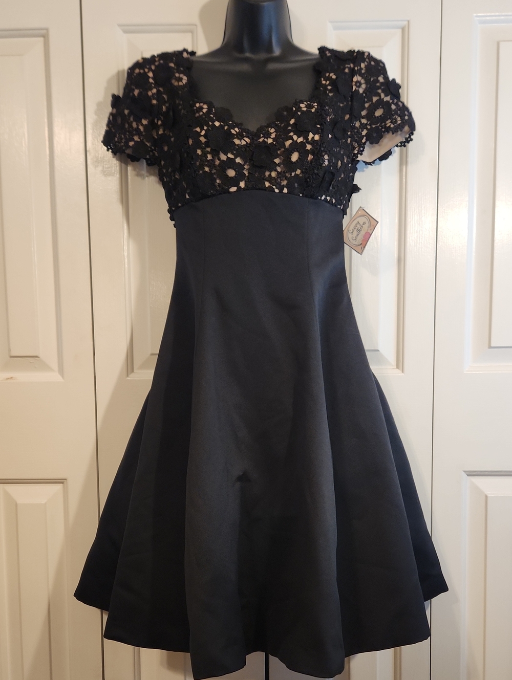 Black Lace Cocktail Dress - Womens Size 4 - Brand: Victor Costa For Nahdree